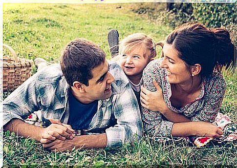 Parents with daughter on picnic