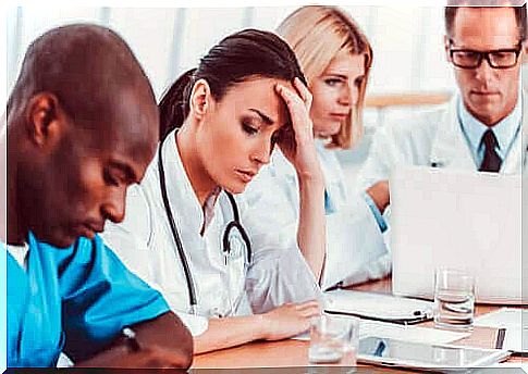 The burnout syndrome in healthcare professionals